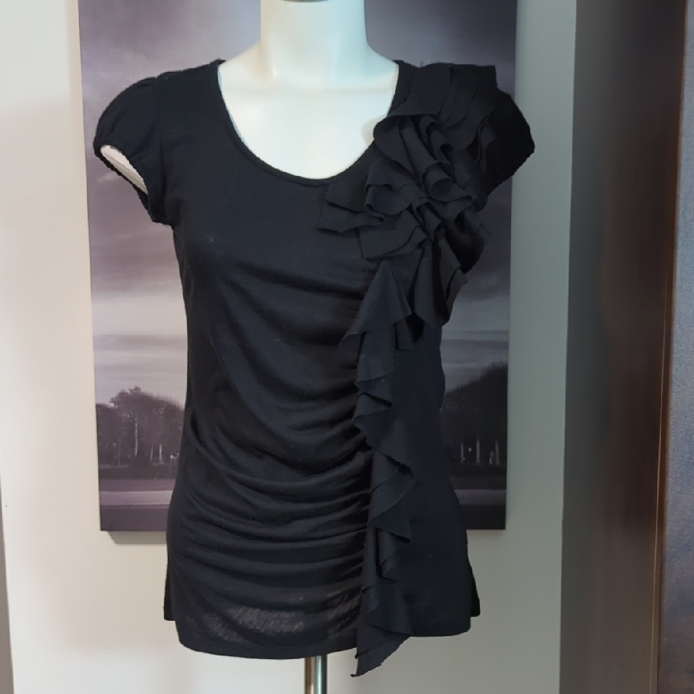 Chic Black Ruffle Sleeve Top - Picture 3 of 8